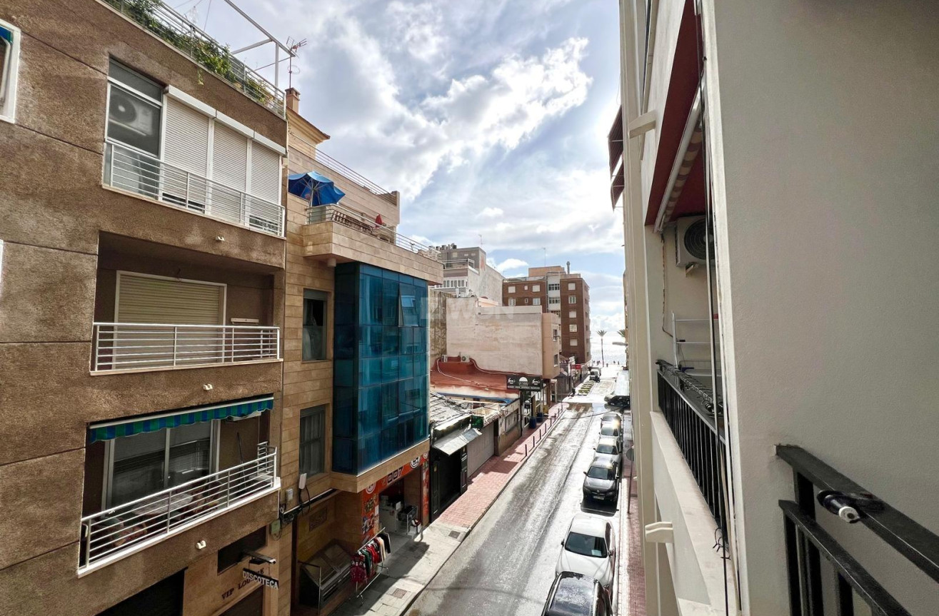 Reventa - Apartamento / piso - Torrevieja - Paseo Maritimo