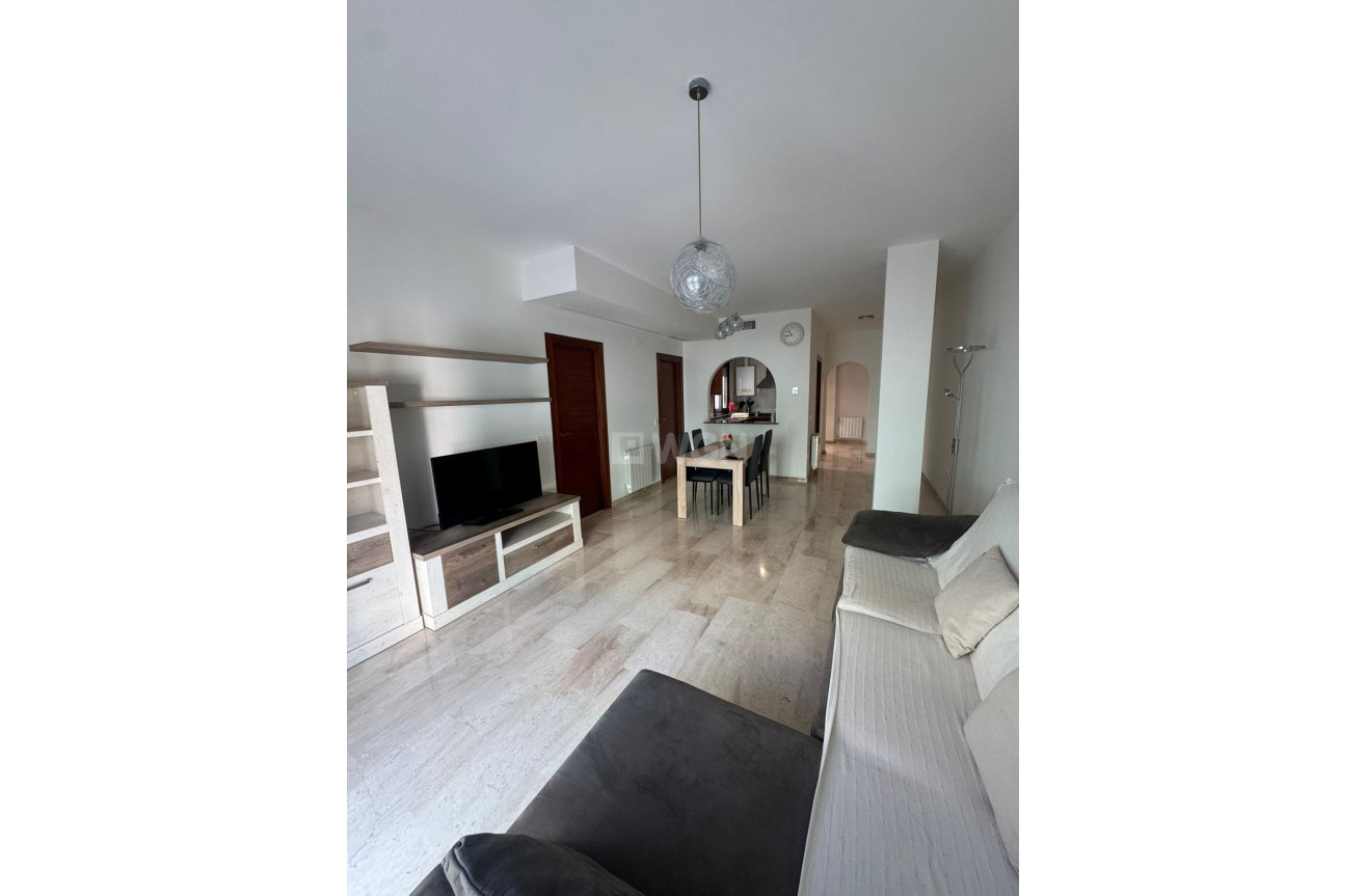 Reventa - Apartamento / piso - Orihuela - Orihuela Ciudad