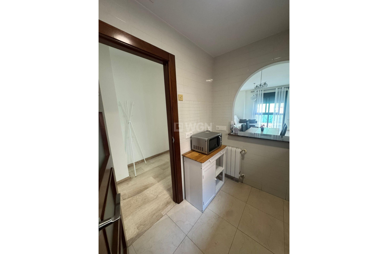 Reventa - Apartamento / piso - Orihuela - Orihuela Ciudad