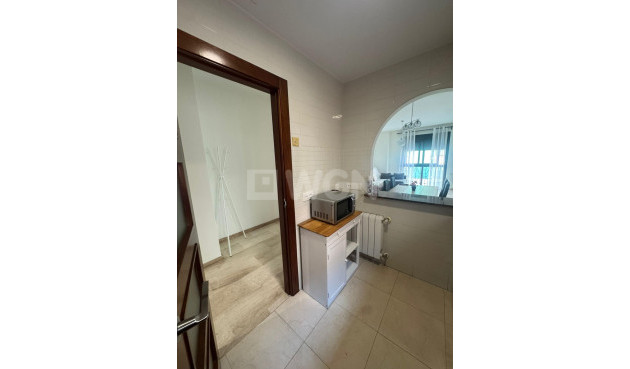 Reventa - Apartamento / piso - Orihuela - Orihuela Ciudad