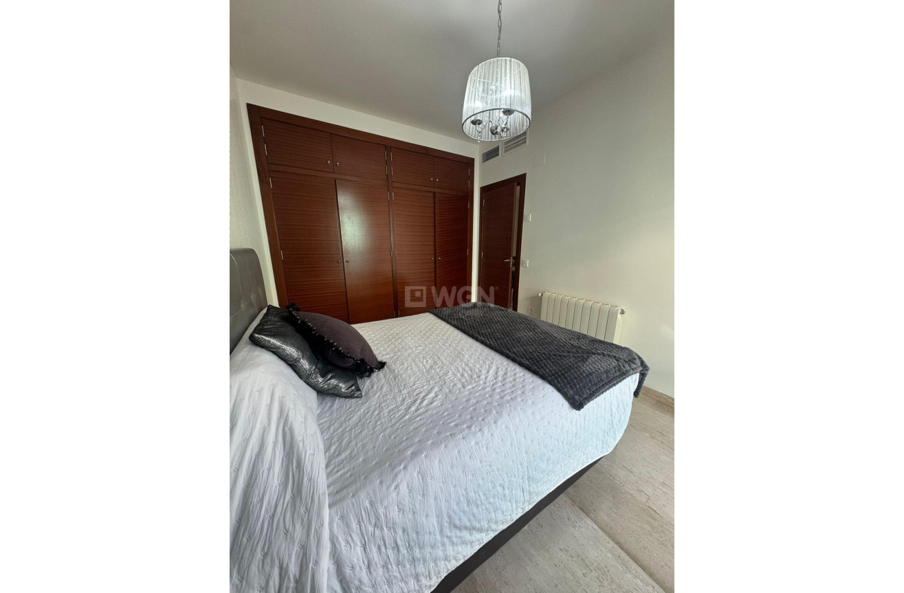 Reventa - Apartamento / piso - Orihuela - Orihuela Ciudad