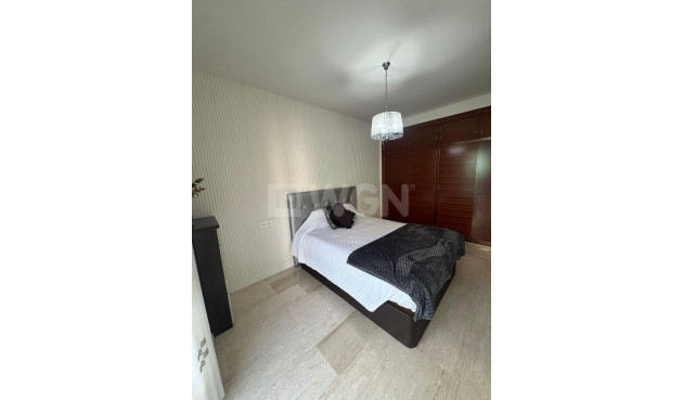 Reventa - Apartamento / piso - Orihuela - Orihuela Ciudad