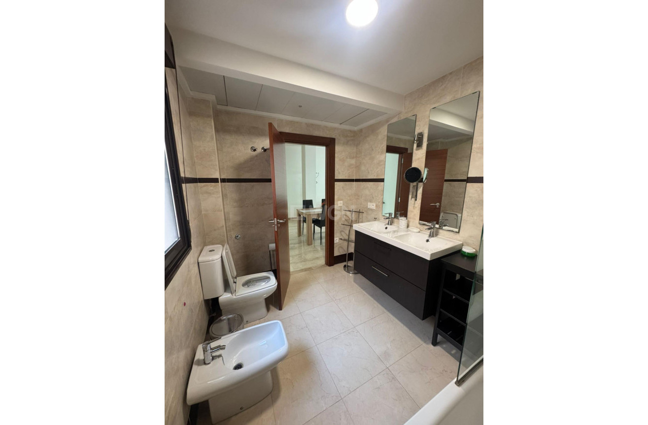 Reventa - Apartamento / piso - Orihuela - Orihuela Ciudad