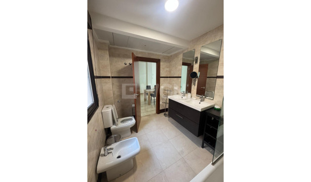 Reventa - Apartamento / piso - Orihuela - Orihuela Ciudad