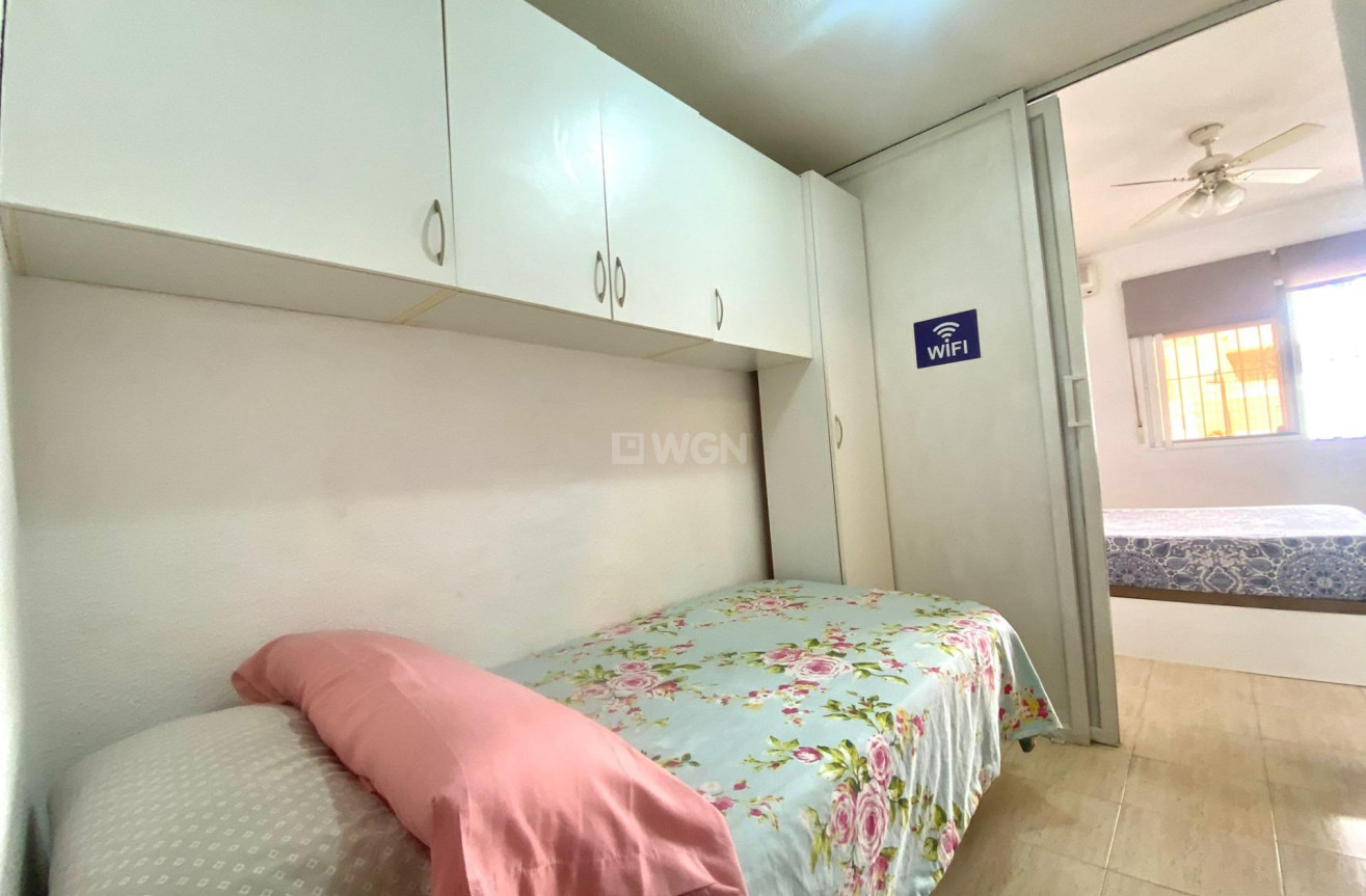 Reventa - Apartamento / piso - Torrevieja - Estacion De Autobuses