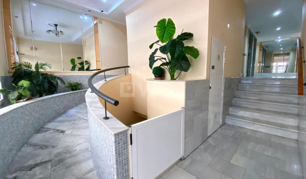 Reventa - Apartamento / piso - Torrevieja - Estacion De Autobuses