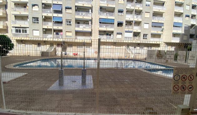 Reventa - Apartamento / piso - Torrevieja - Estacion De Autobuses