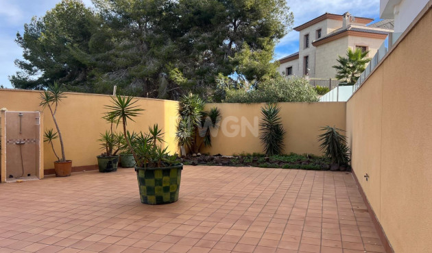 Resale - Villa - Orihuela Costa - Villamartín-las Filipinas