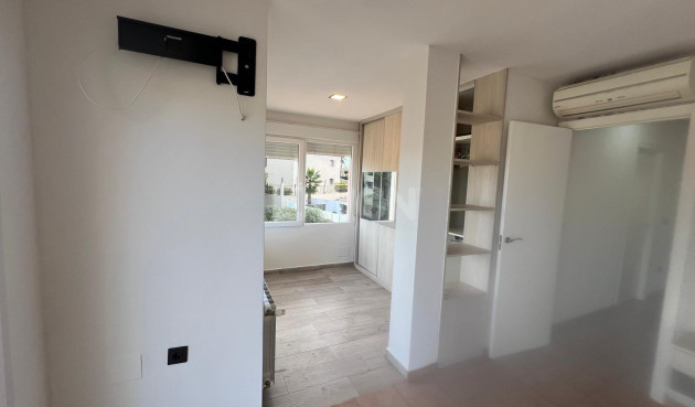 Resale - Villa - Orihuela Costa - Villamartín-las Filipinas