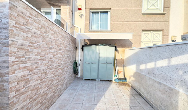 Resale - Bungalow - Torrevieja - Torreblanca