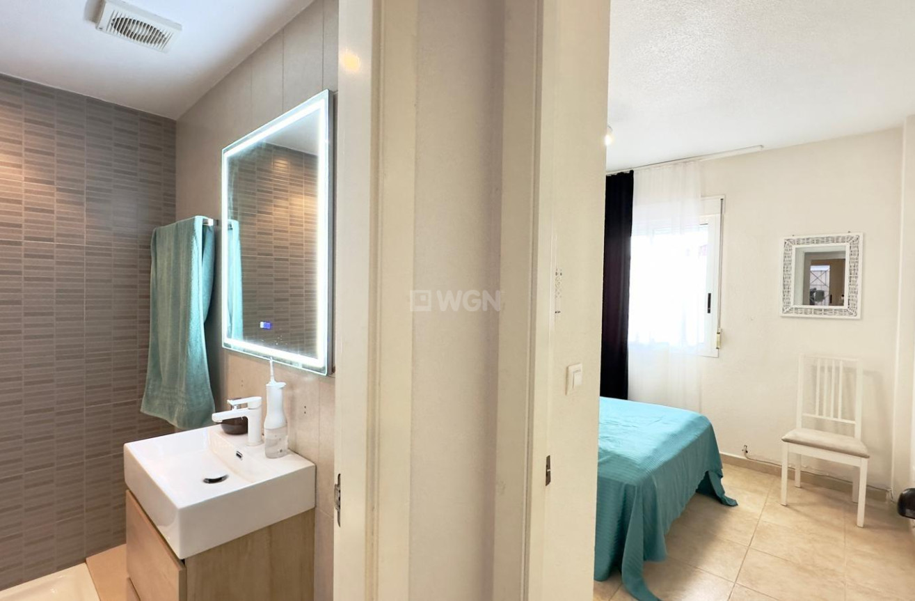 Resale - Bungalow - Torrevieja - Torreblanca