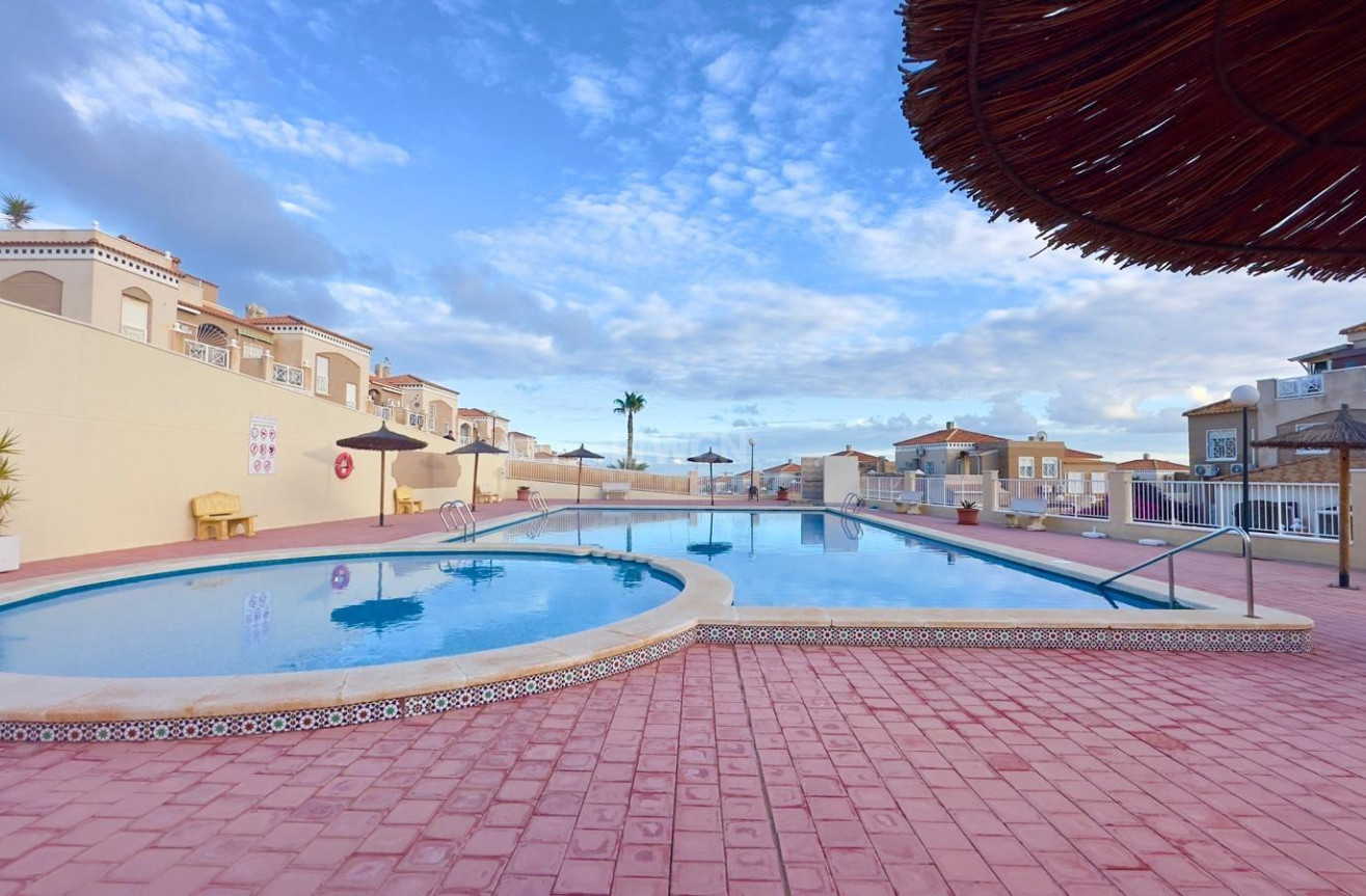 Resale - Bungalow - Torrevieja - Torreblanca