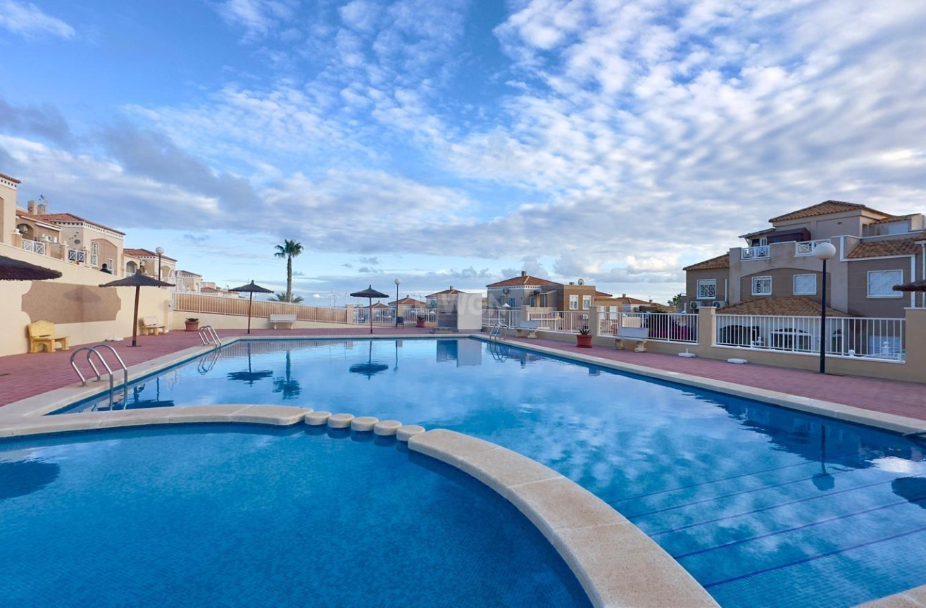 Resale - Bungalow - Torrevieja - Torreblanca