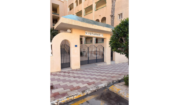 Reventa - Apartamento / piso - Pilar de la Horadada - Mil Palmeras