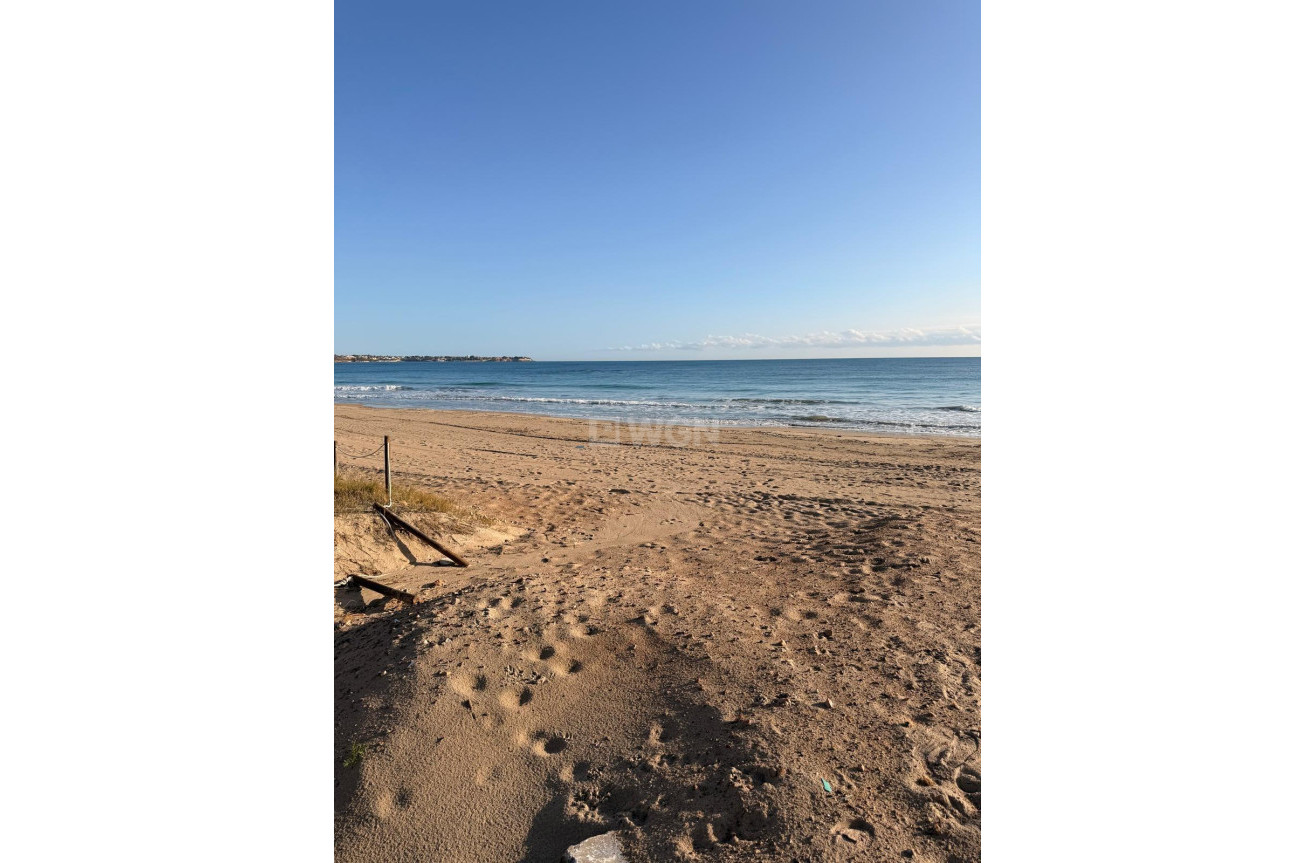 Reventa - Apartamento / piso - Pilar de la Horadada - Mil Palmeras