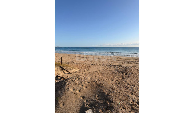 Reventa - Apartamento / piso - Pilar de la Horadada - Mil Palmeras