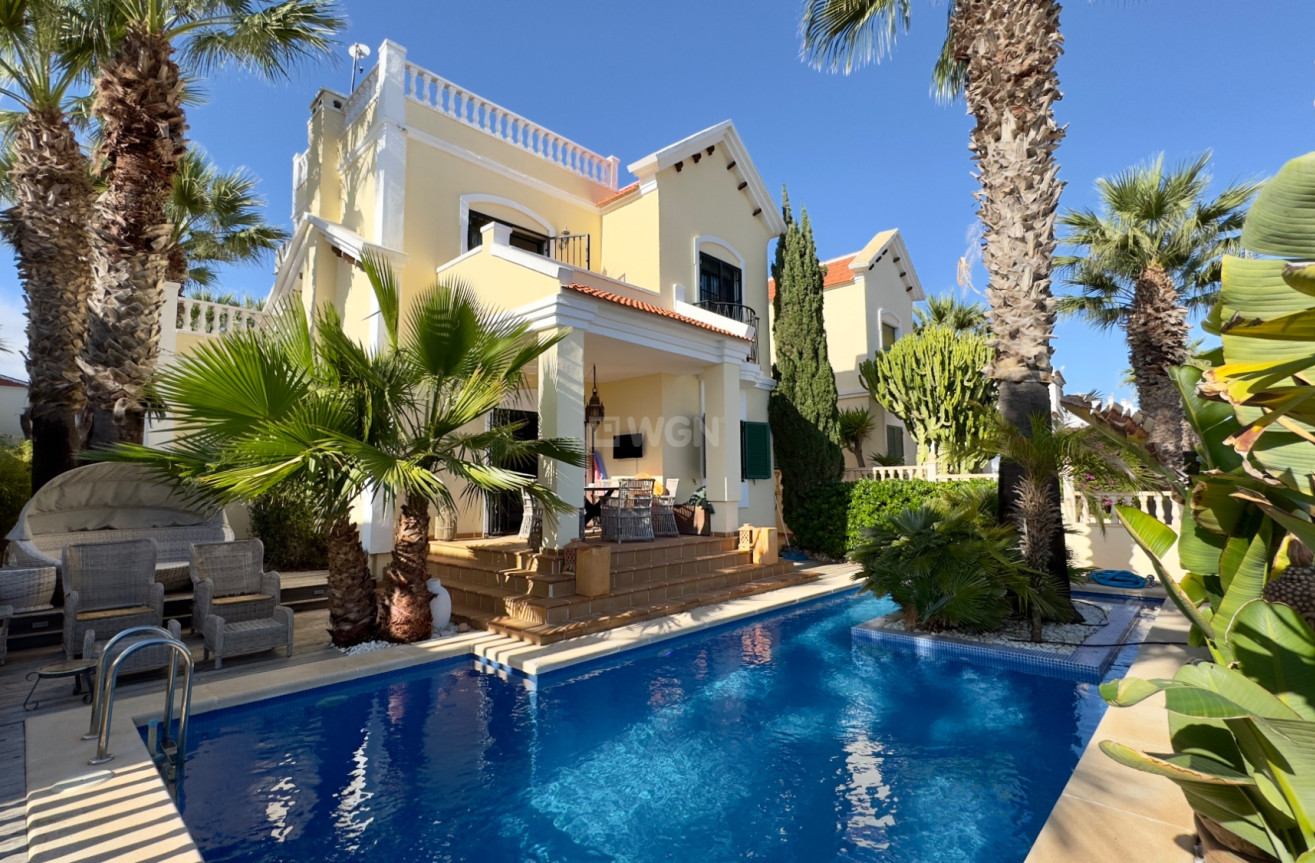 Reventa - Villa - Orihuela Costa - Costa Blanca