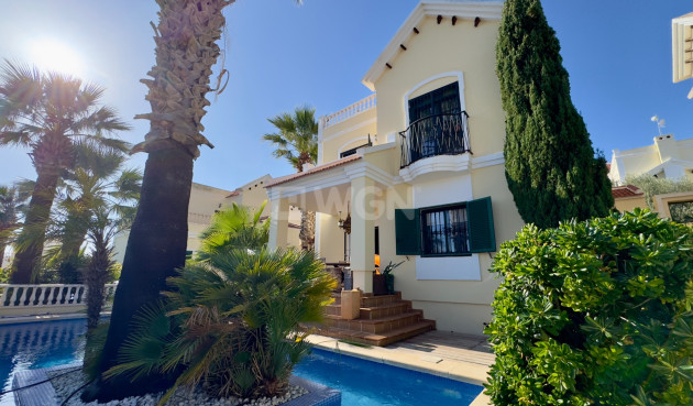Reventa - Villa - Orihuela Costa - Costa Blanca