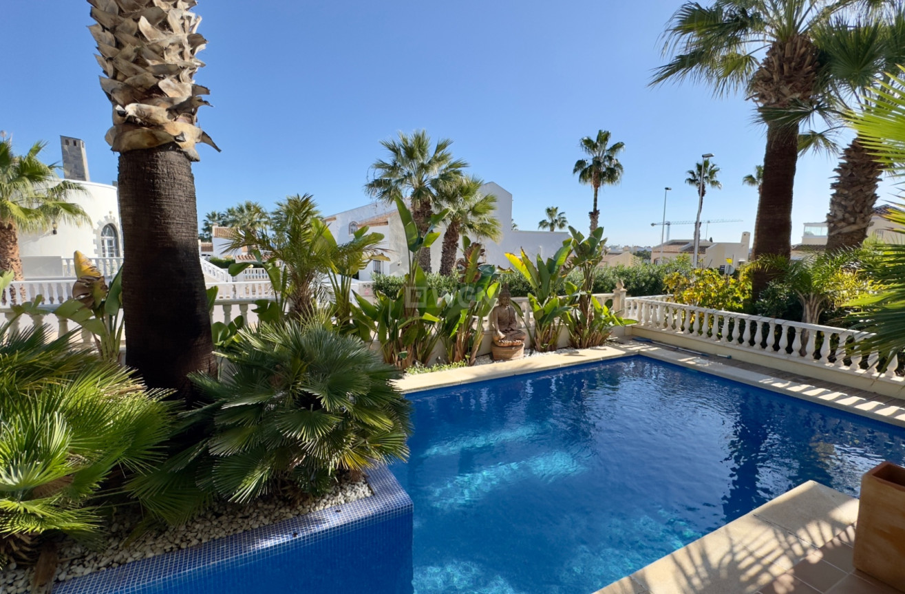 Reventa - Villa - Orihuela Costa - Costa Blanca