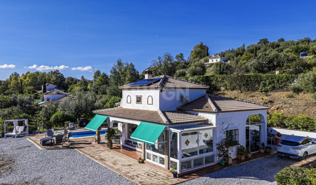 Resale - Villa - La Vinuela - Inland