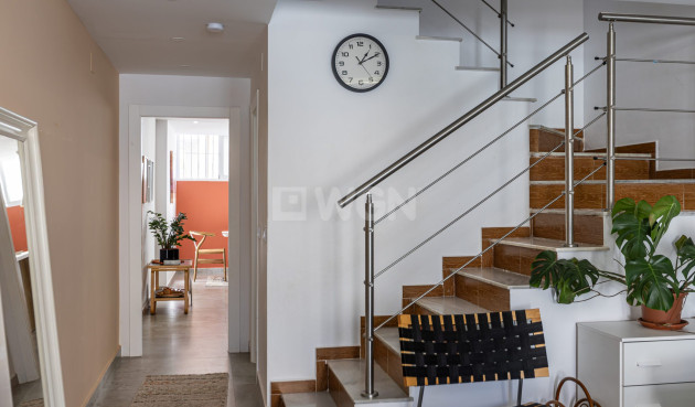 Odsprzedaż - Kamienica - Torrevieja - Costa Blanca