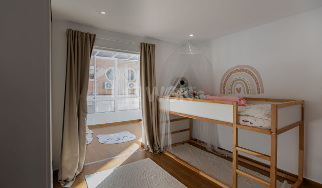 Odsprzedaż - Kamienica - Torrevieja - Costa Blanca