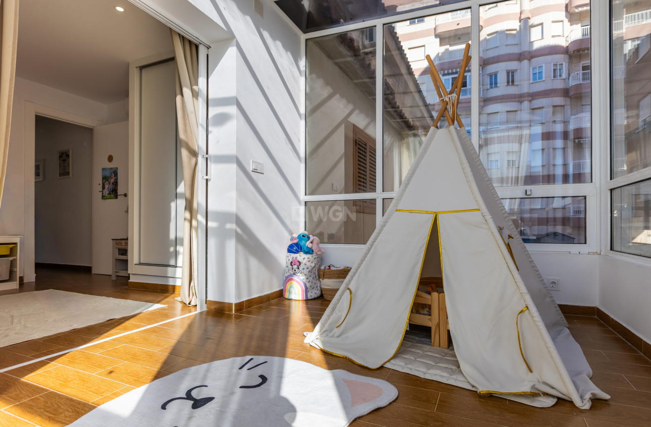 Odsprzedaż - Kamienica - Torrevieja - Costa Blanca