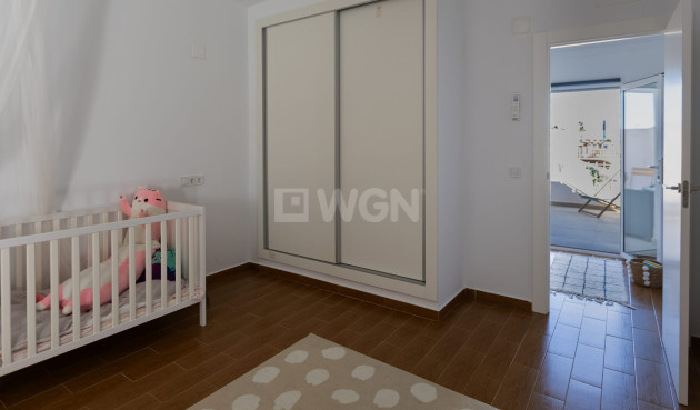 Odsprzedaż - Kamienica - Torrevieja - Costa Blanca