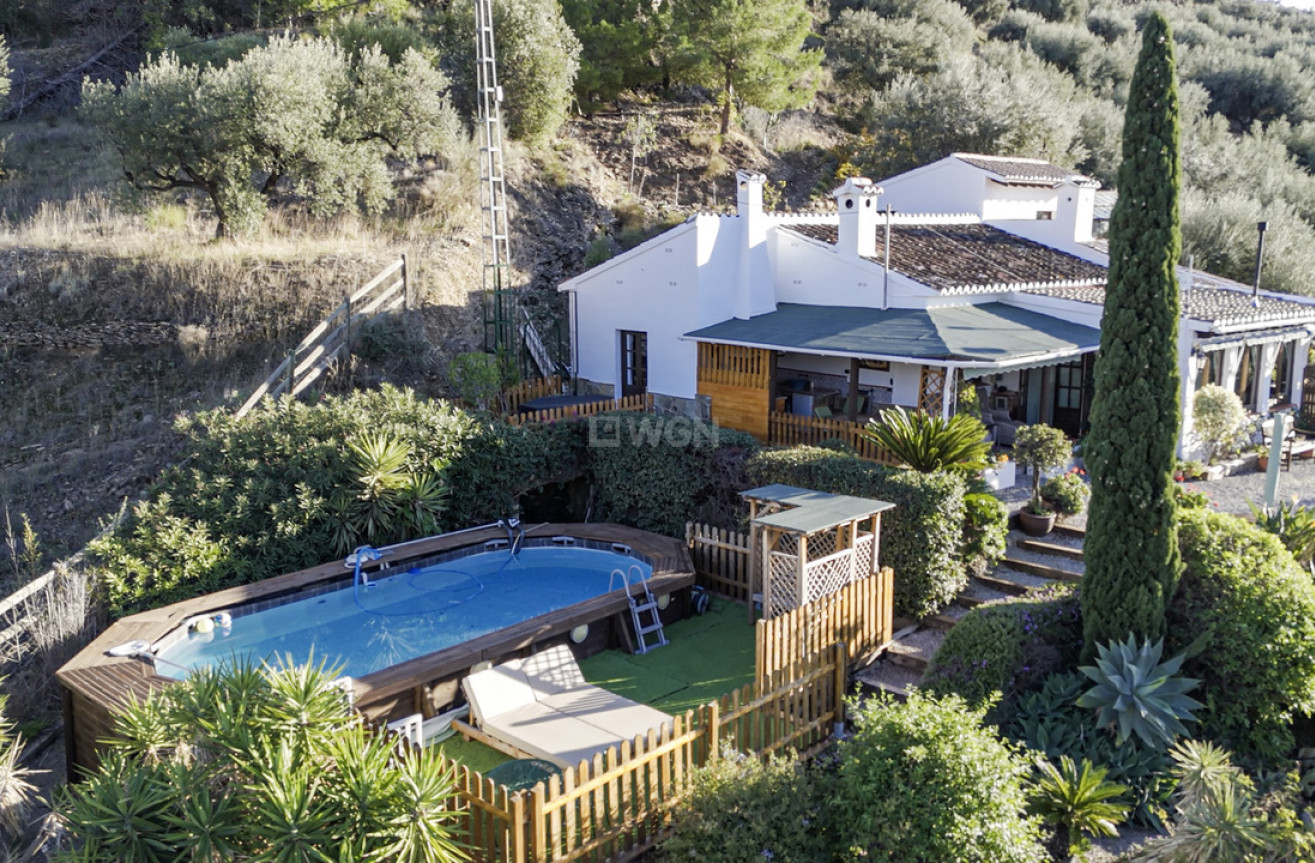 Resale - Villa - Alcaucín - Inland