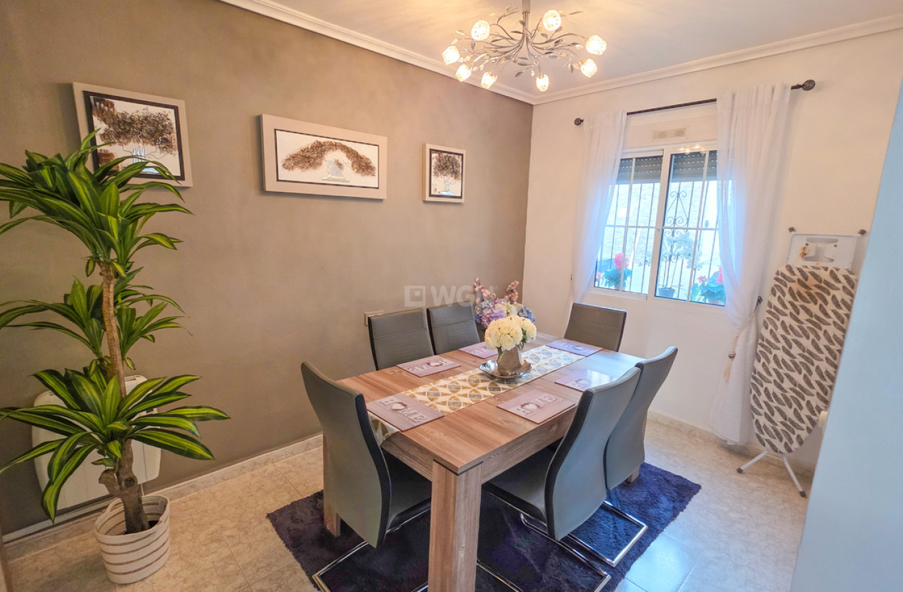 Resale - Villa - Villamartin - Costa Blanca