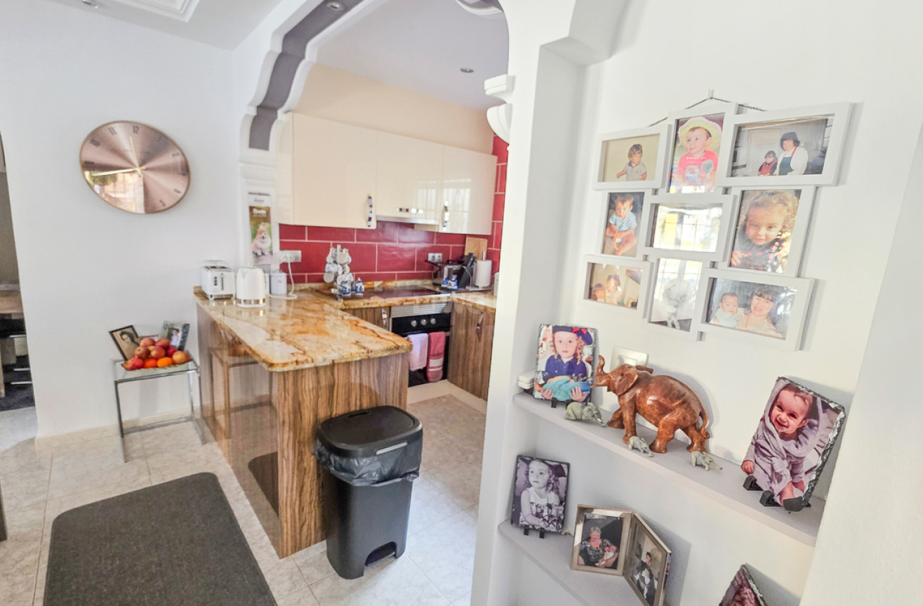 Resale - Villa - Villamartin - Costa Blanca