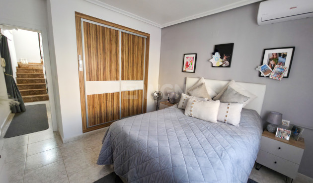 Resale - Villa - Villamartin - Costa Blanca