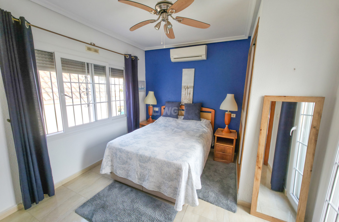 Resale - Villa - Villamartin - Costa Blanca