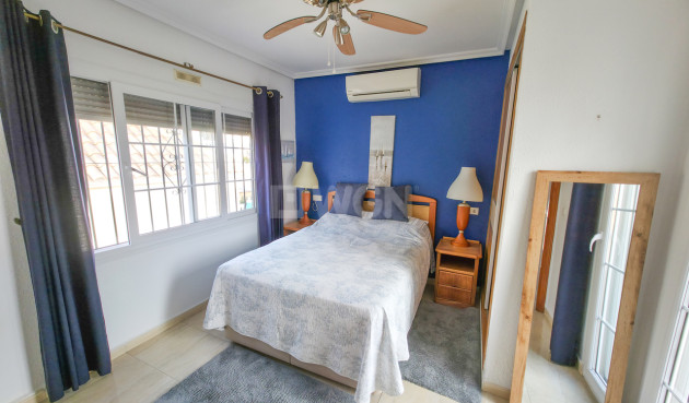 Resale - Villa - Villamartin - Costa Blanca