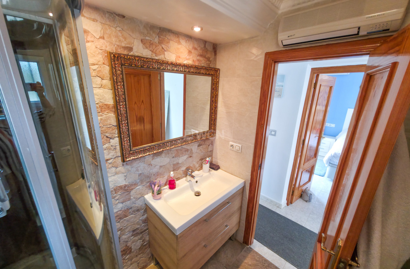 Resale - Villa - Villamartin - Costa Blanca