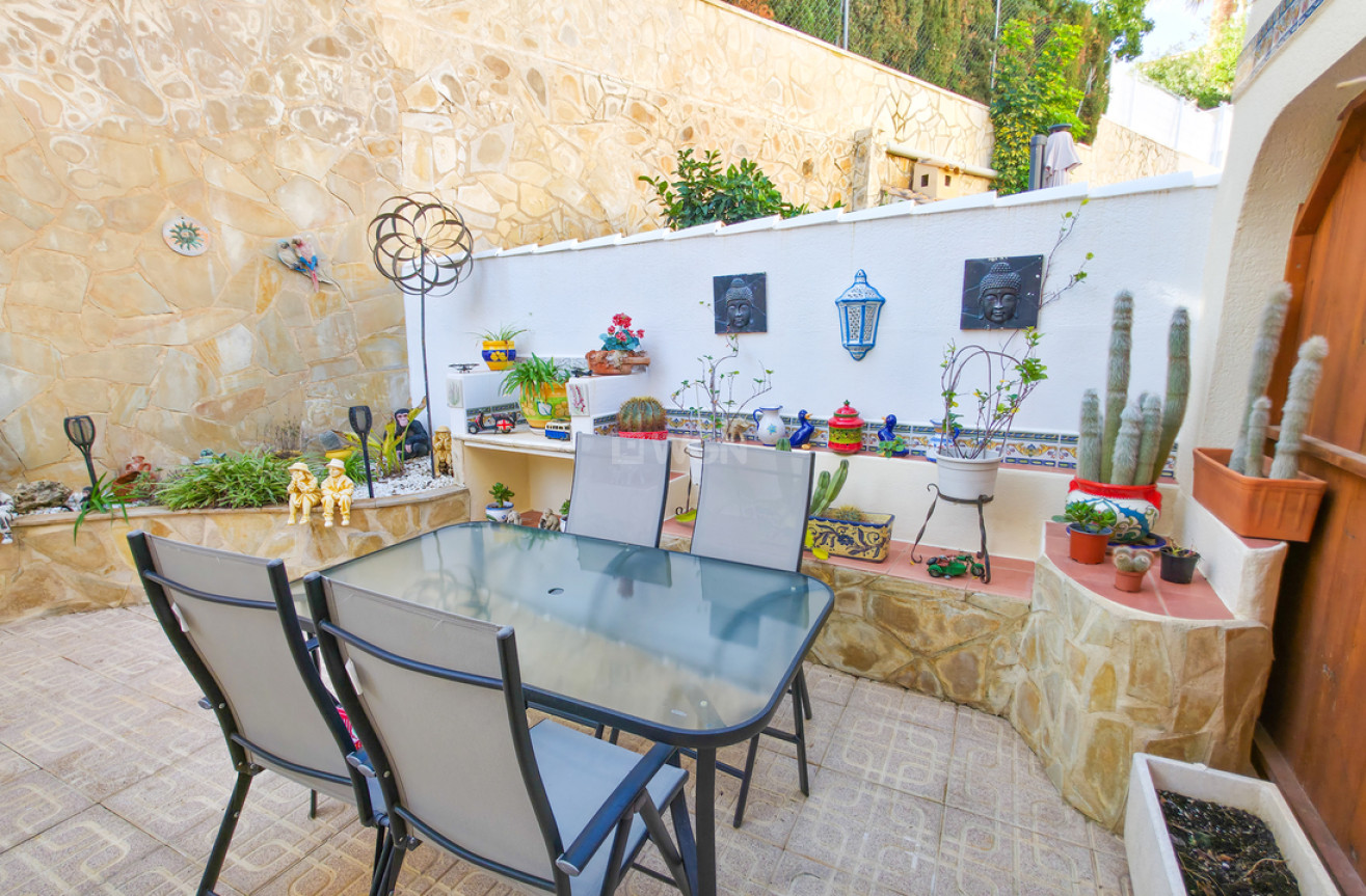 Resale - Villa - Villamartin - Costa Blanca