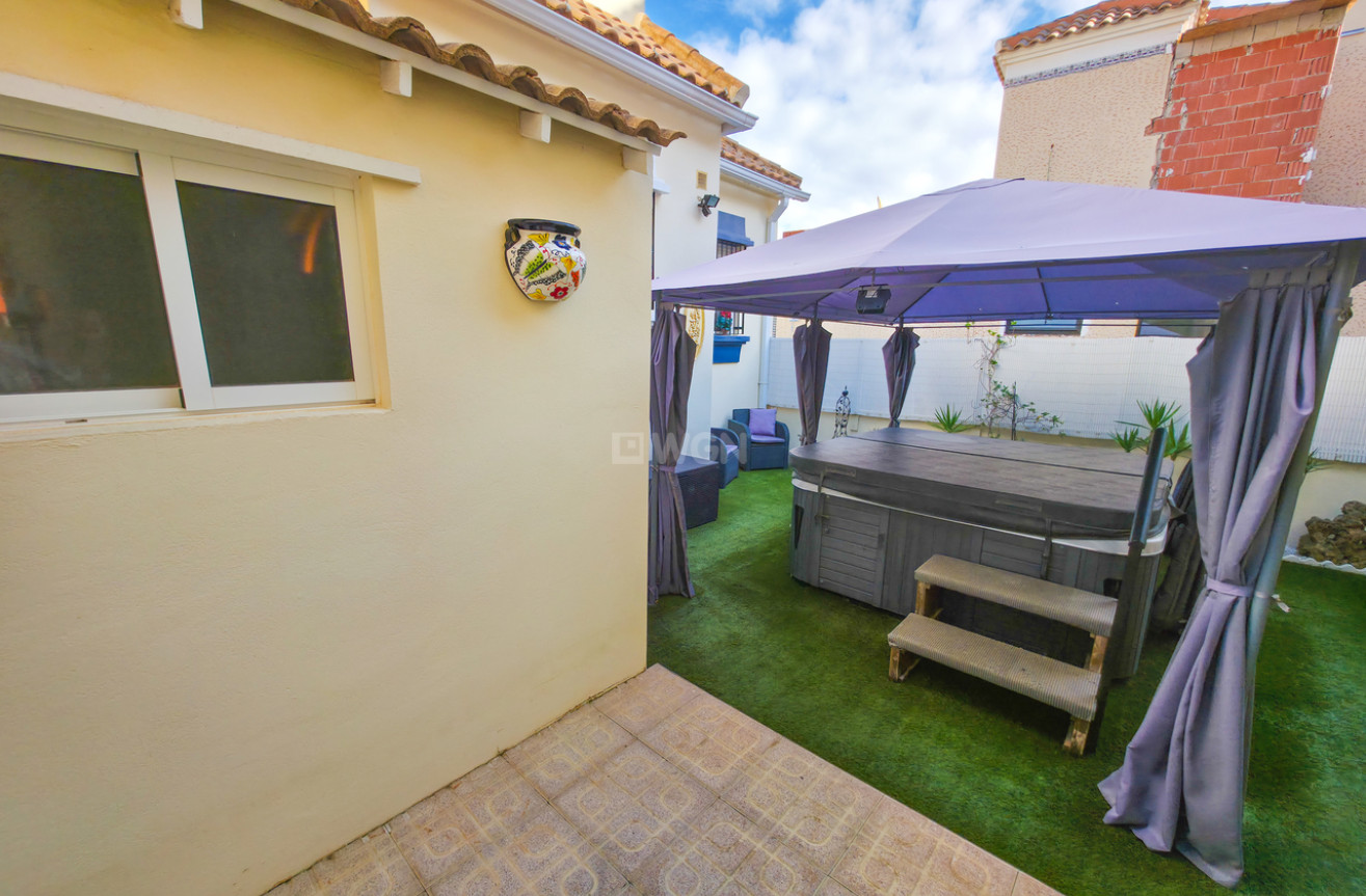 Resale - Villa - Villamartin - Costa Blanca