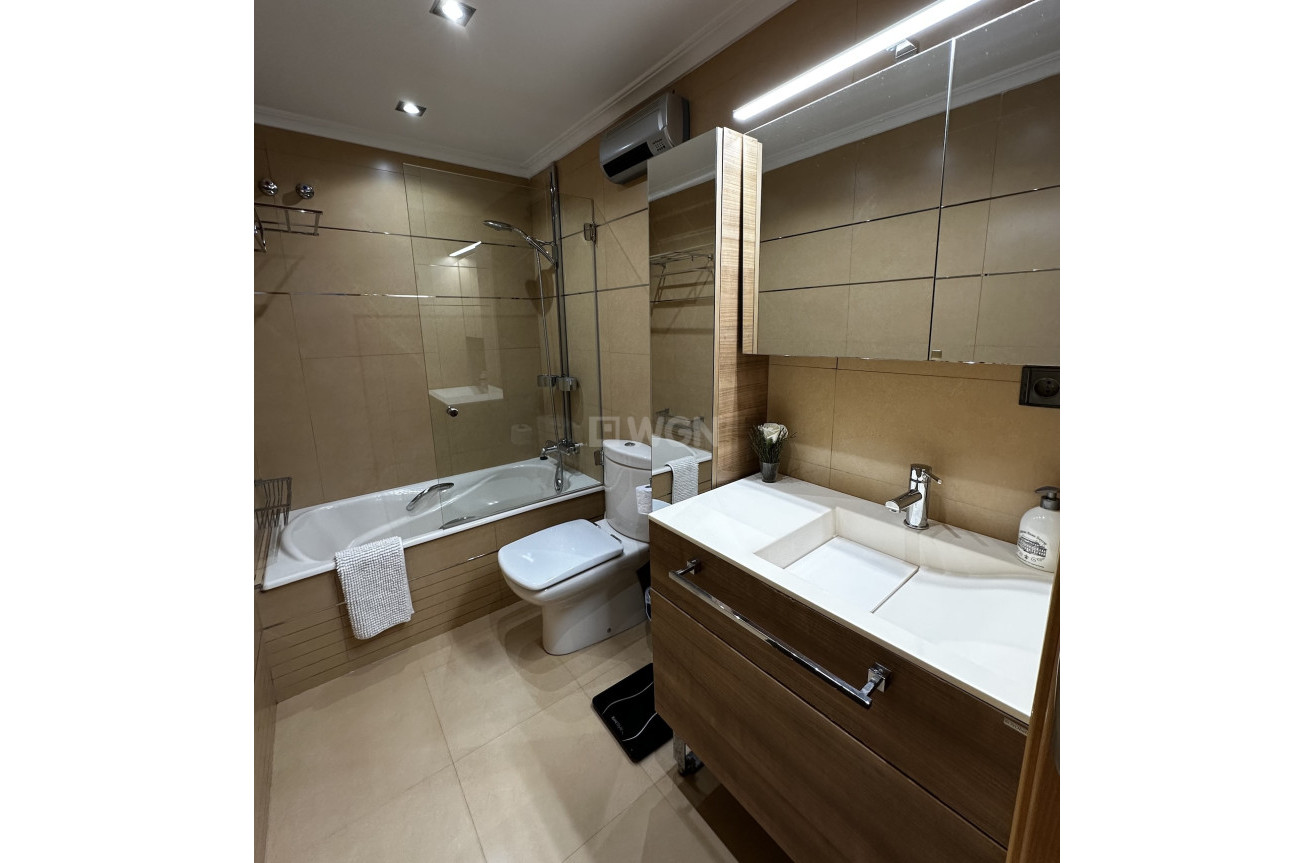 Resale - Apartment / flat - Guardamar del Segura - Costa Blanca