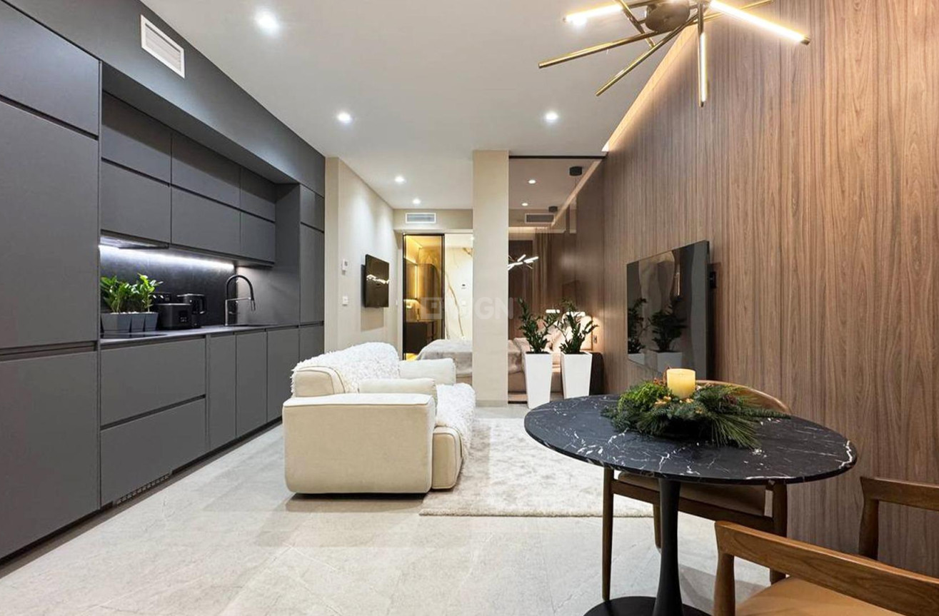 Reventa - Apartamento / piso - Torrevieja - Playa de los Locos