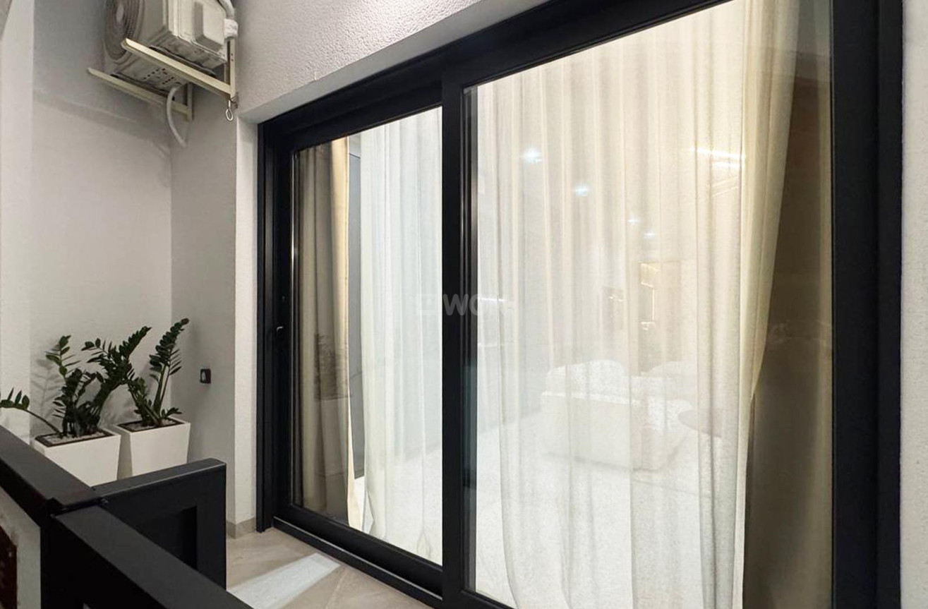 Reventa - Apartamento / piso - Torrevieja - Playa de los Locos