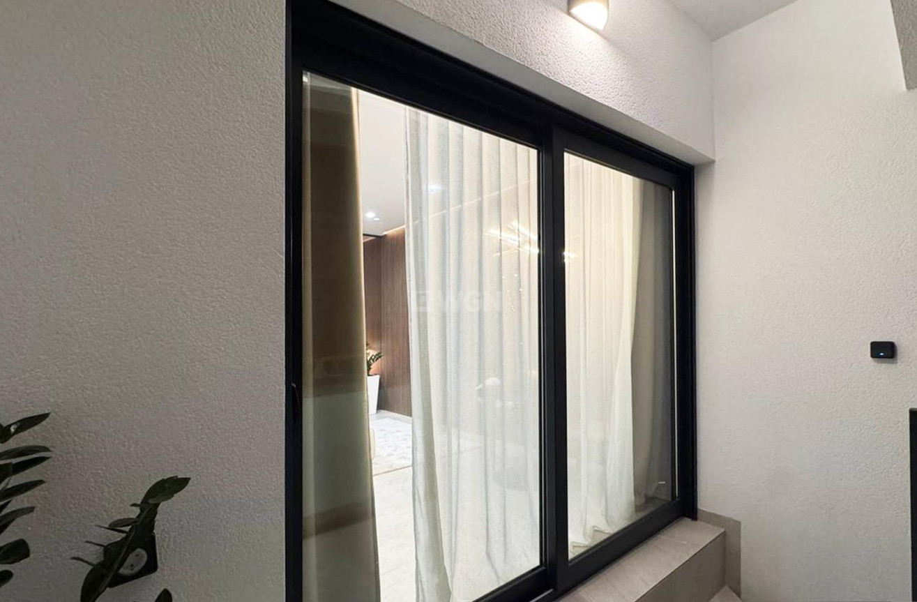 Reventa - Apartamento / piso - Torrevieja - Playa de los Locos