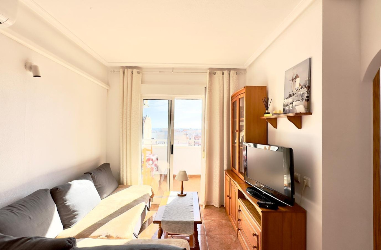 Resale - Apartment / flat - Torrevieja - Centro