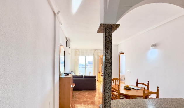 Resale - Apartment / flat - Torrevieja - Centro