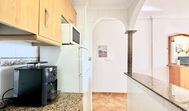 Resale - Apartment / flat - Torrevieja - Centro