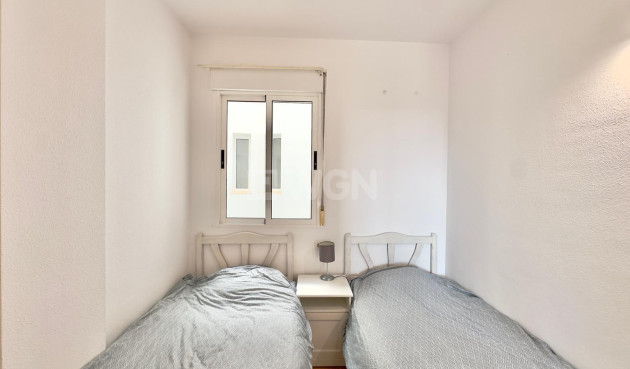 Resale - Apartment / flat - Torrevieja - Centro