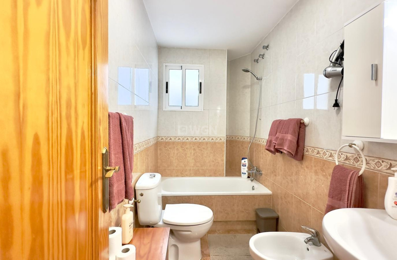 Resale - Apartment / flat - Torrevieja - Centro