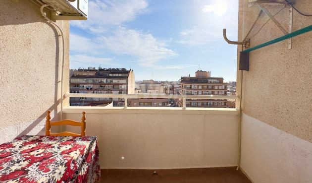 Resale - Apartment / flat - Torrevieja - Centro