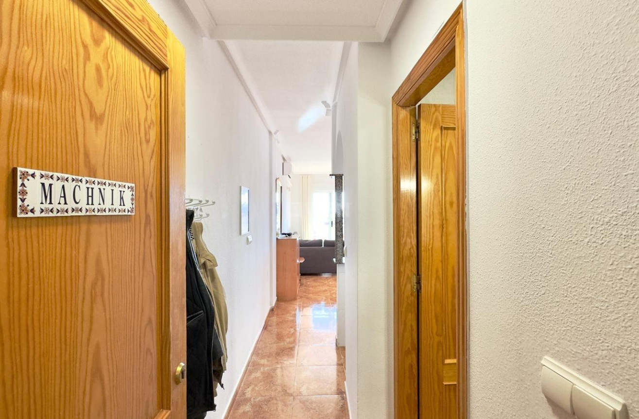 Resale - Apartment / flat - Torrevieja - Centro