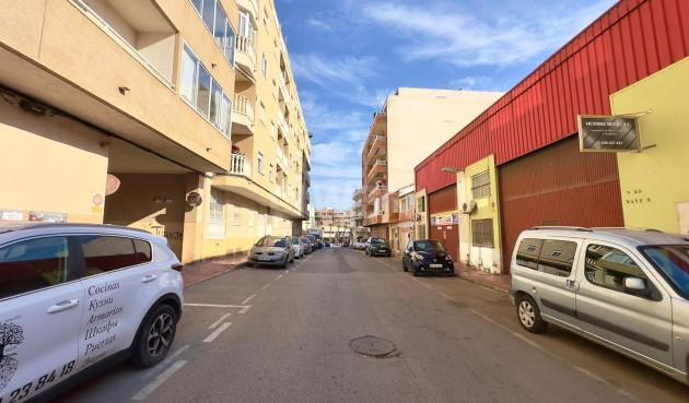 Resale - Apartment / flat - Torrevieja - Centro