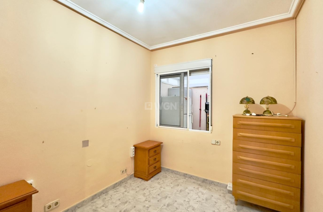 Resale - Apartment / flat - Torrevieja - La Mata Pueblo
